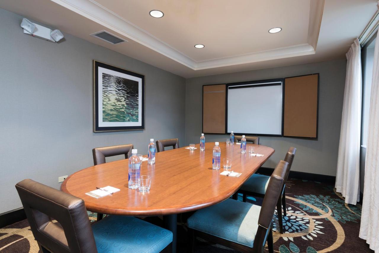 Staybridge Suites Chicago-Oakbrook Terrace By Ihg Εξωτερικό φωτογραφία